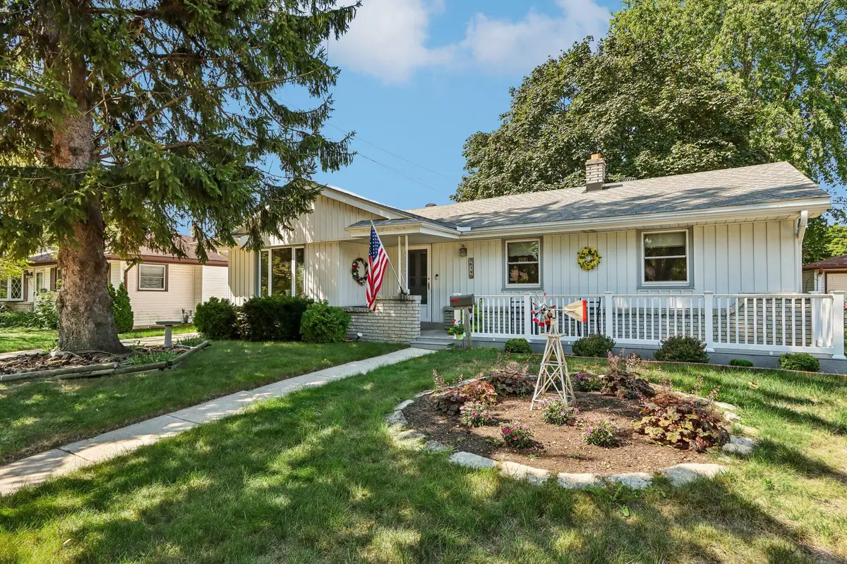 5619 S Illinois Ave, Cudahy, WI 53110 - #1