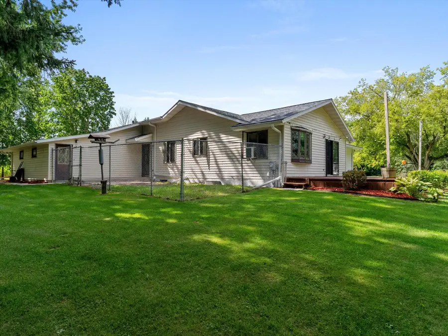 825 Itchy Acres Ln, Cato, WI 54230 - #3