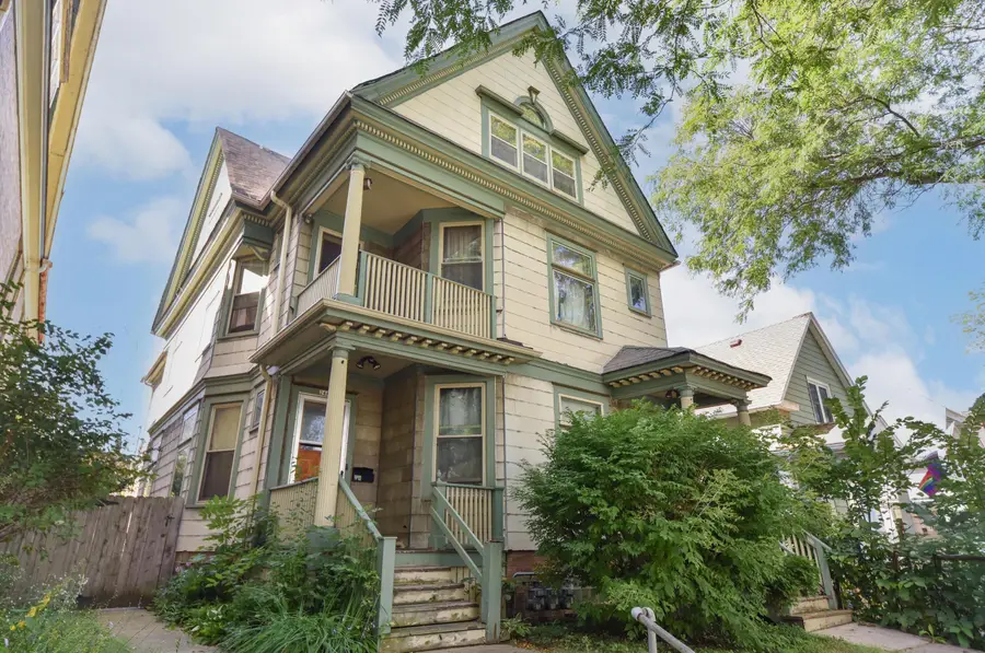 2441 N Humboldt Blvd, Milwaukee, WI 53212 - #2