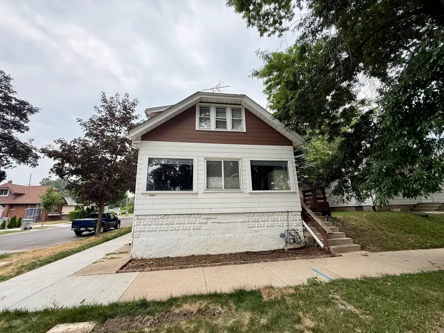 337 S 66th St, Milwaukee, WI 53214 - #2