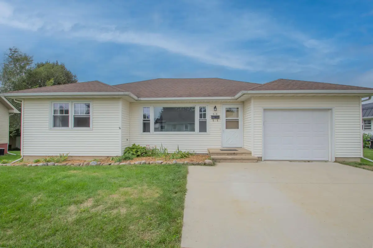 315 Edison St, Waterloo, WI 53594 - #1