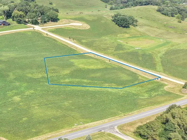 Lot 4 Runway Rd, Viroqua, WI 54665