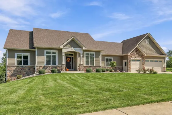 9019 225th Ave, Salem Lakes, WI 53168