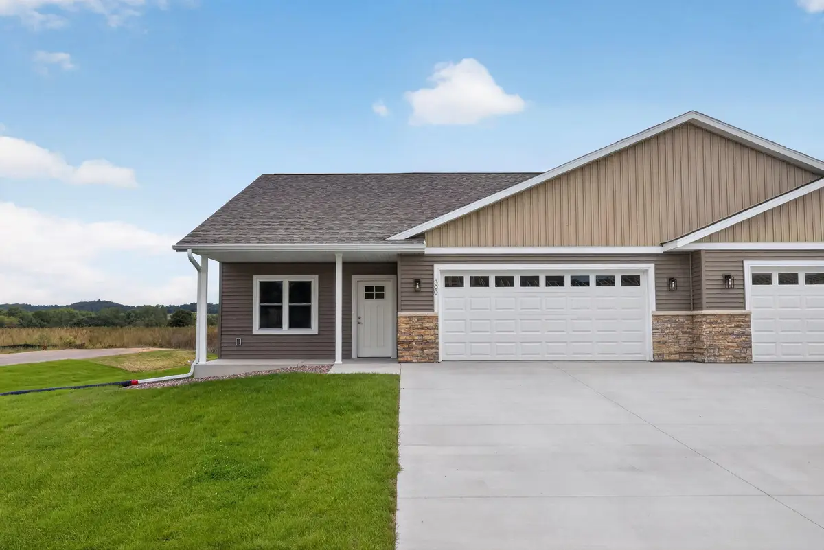 300 London Ln, Rockland, WI 54653 - #1