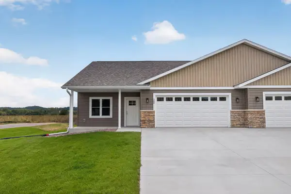 300 London Ln, Rockland, WI 54653