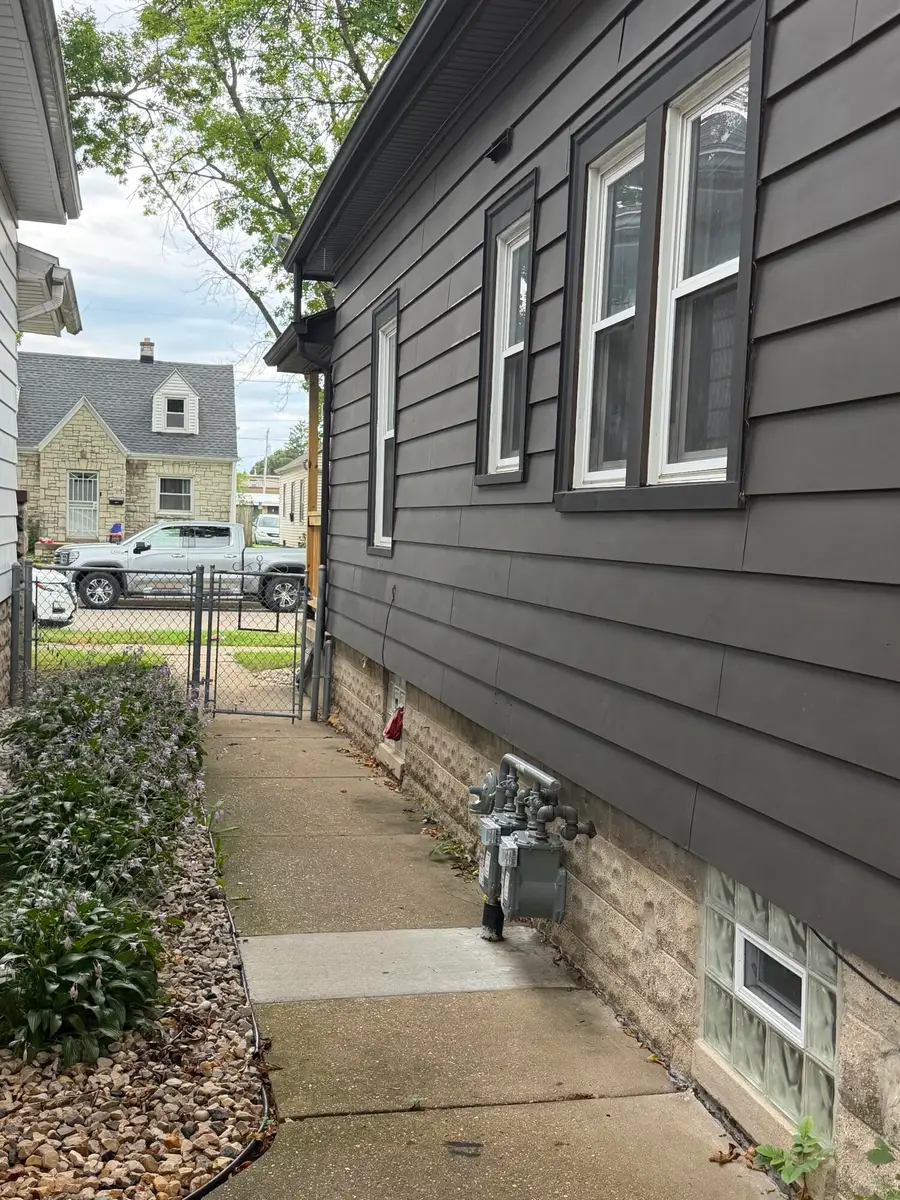 5368 N 39th St, Milwaukee, WI 53209 - #2