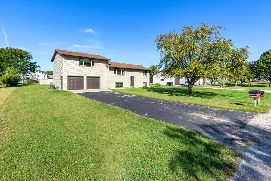 800 Randy Rd, Sparta, WI 54656 - #3