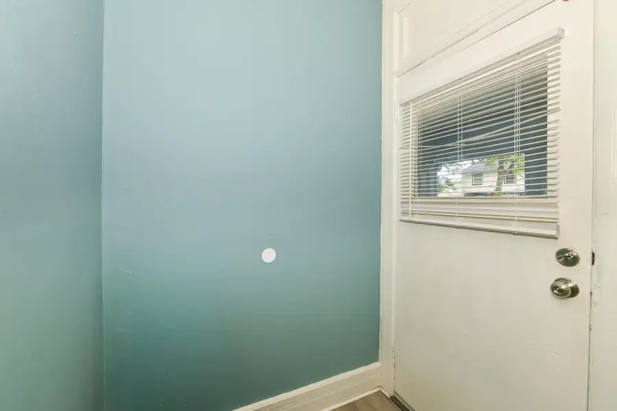 5233 N 38th St, Milwaukee, WI 53209 - #3