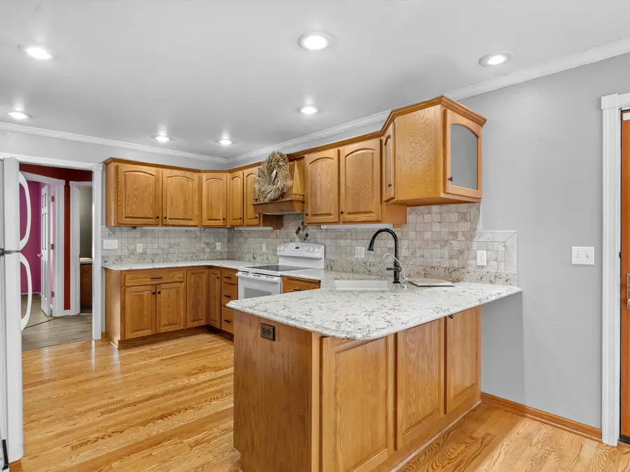 803 Woodview Ave, Sheboygan Falls, WI 53085 - #2