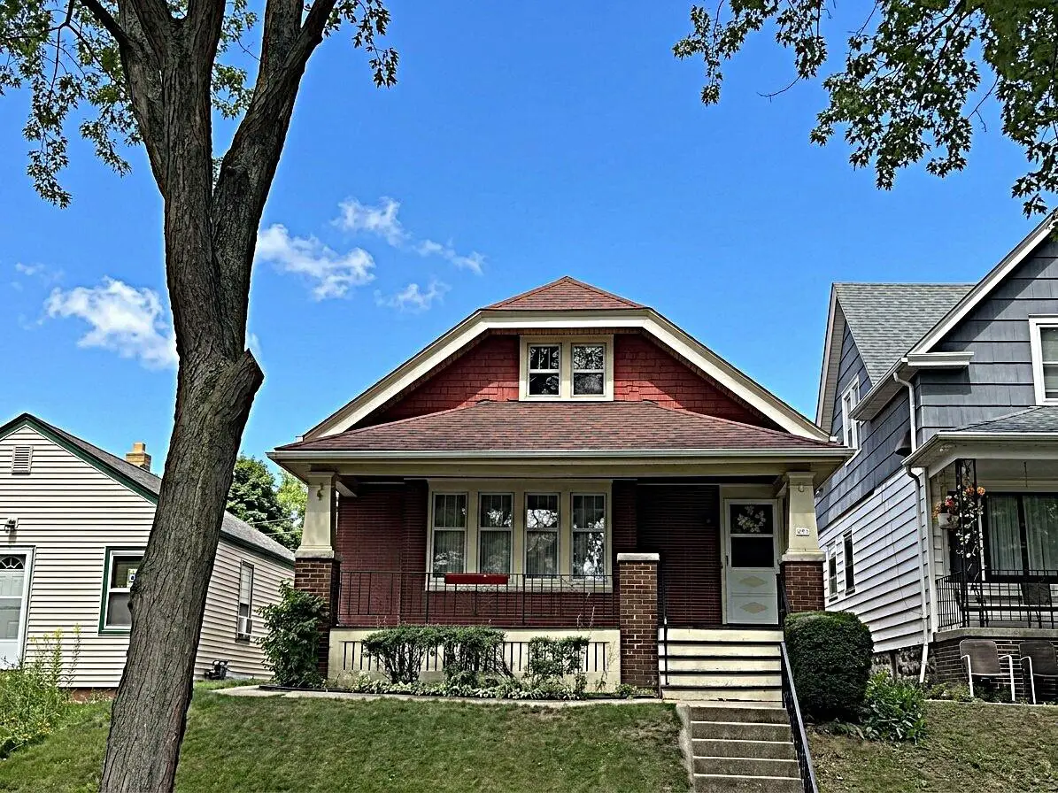 627 E Russell Ave, Milwaukee, WI 53207 - #1