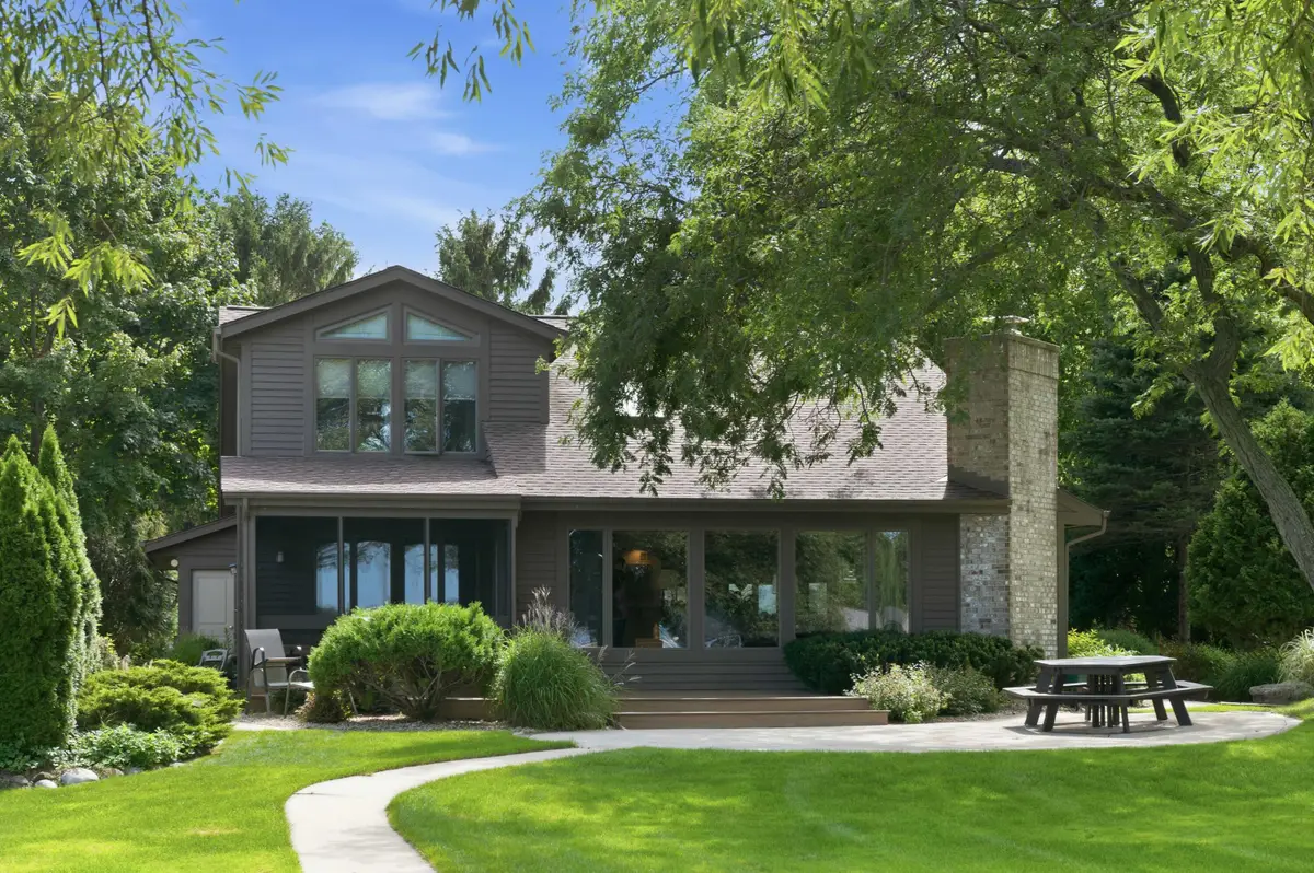 W277N2866 Oak St, Pewaukee, WI 53072 - #1