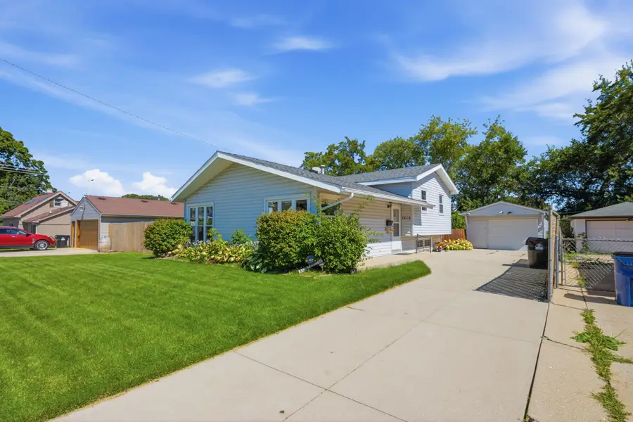 1315 Owen St, Racine, WI 53404 - #2