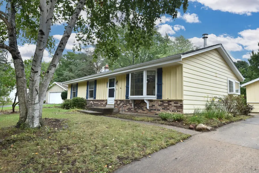 1855 Haymarket Rd, Waukesha, WI 53186 - #2