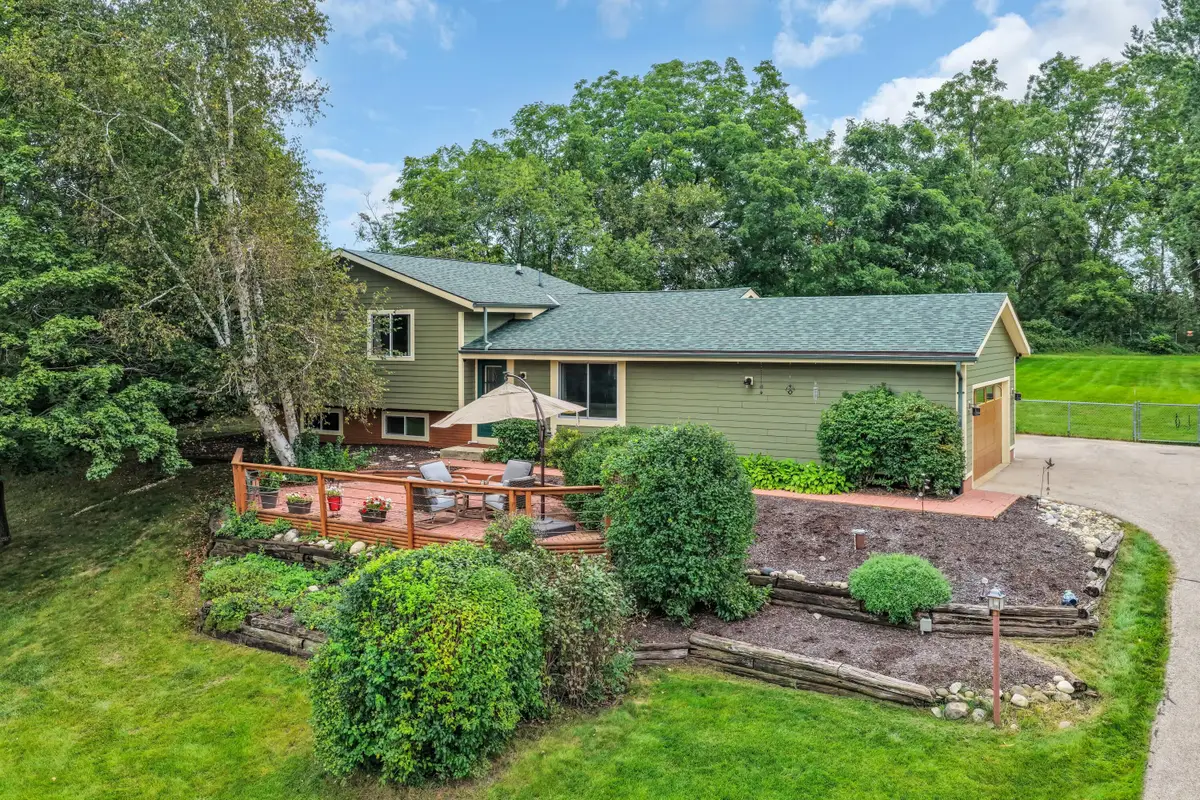 W242S7070 Cameron Dr, Vernon, WI 53189 - #1