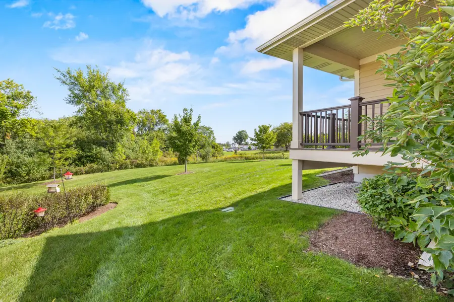 2826 W Villa Dr, Franklin, WI 53132 - #2