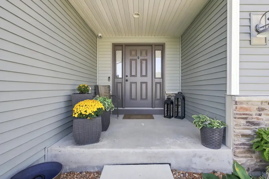901 Casey Dr, Watertown, WI 53094 - #2