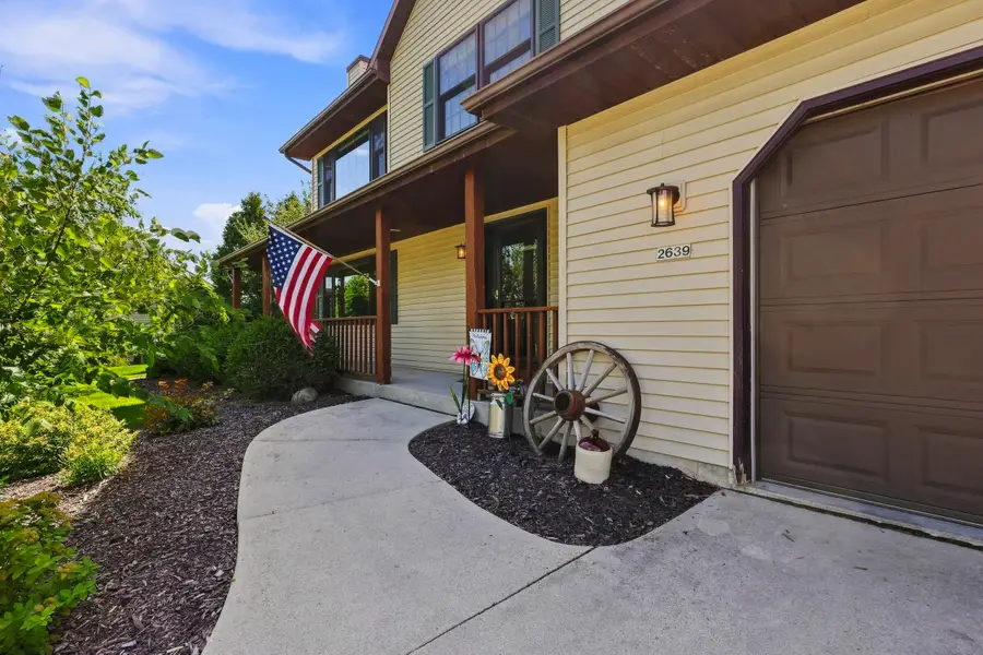 2639 Black Fox Ct, Sheboygan, WI 53081 - #3