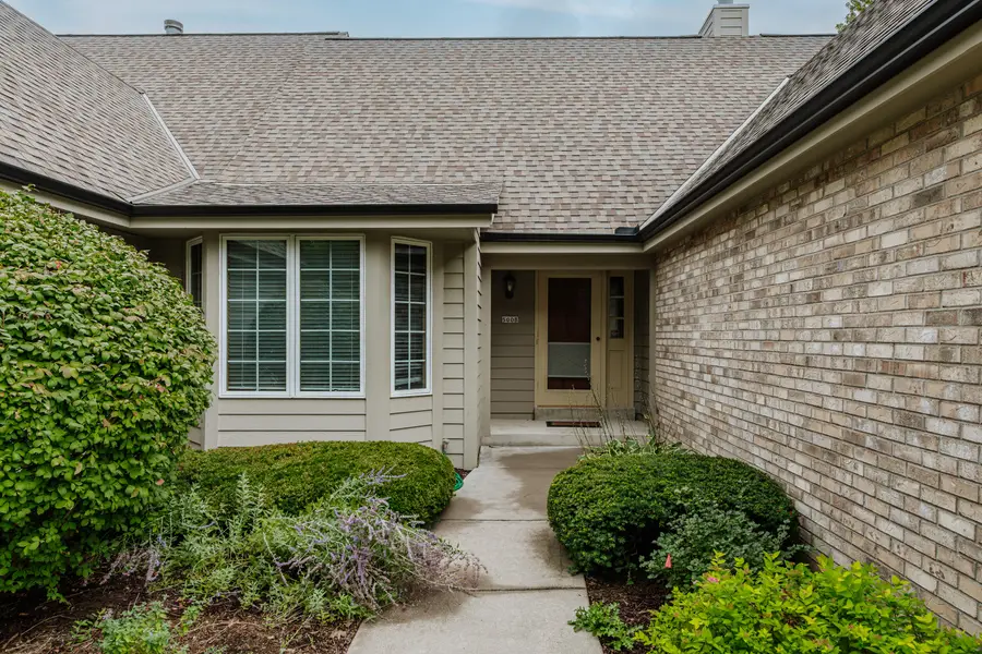 500 S Mcpride Ln, Brookfield, WI 53045 - #3