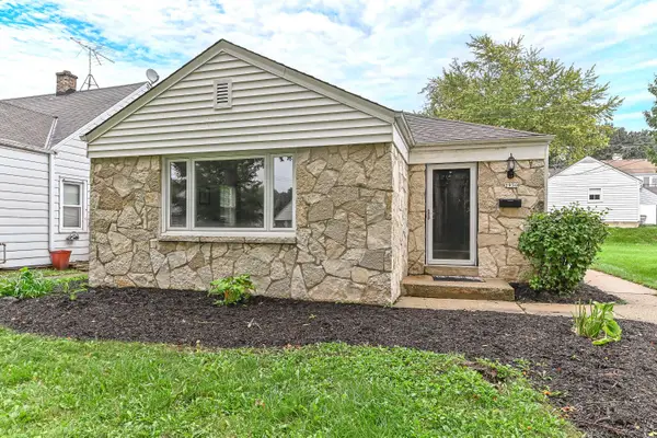 2950 N 91st St, Milwaukee, WI 53222
