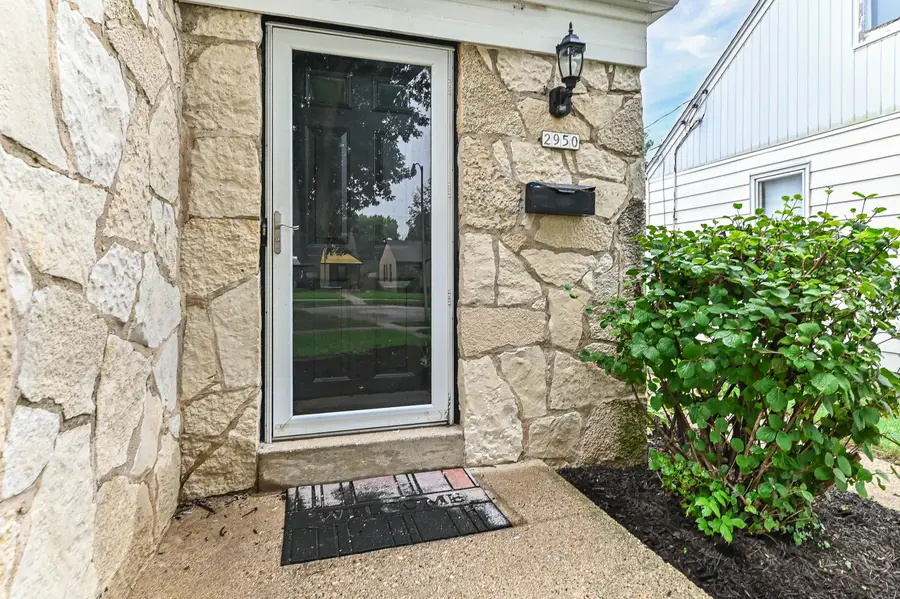 2950 N 91st St, Milwaukee, WI 53222 - #3