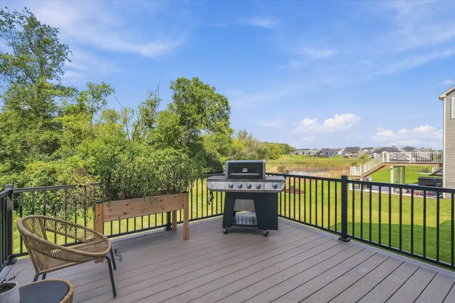 935 Kohlwey Dr, Grafton, WI 53024 - #3