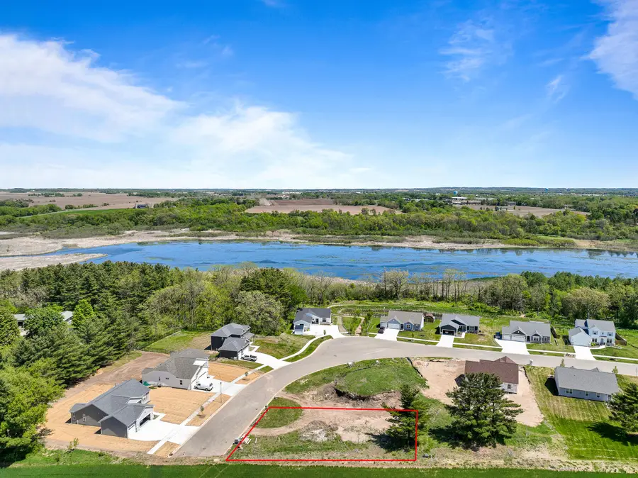 715 Arbor Ridge Dr, Delavan, WI 53115 - #2