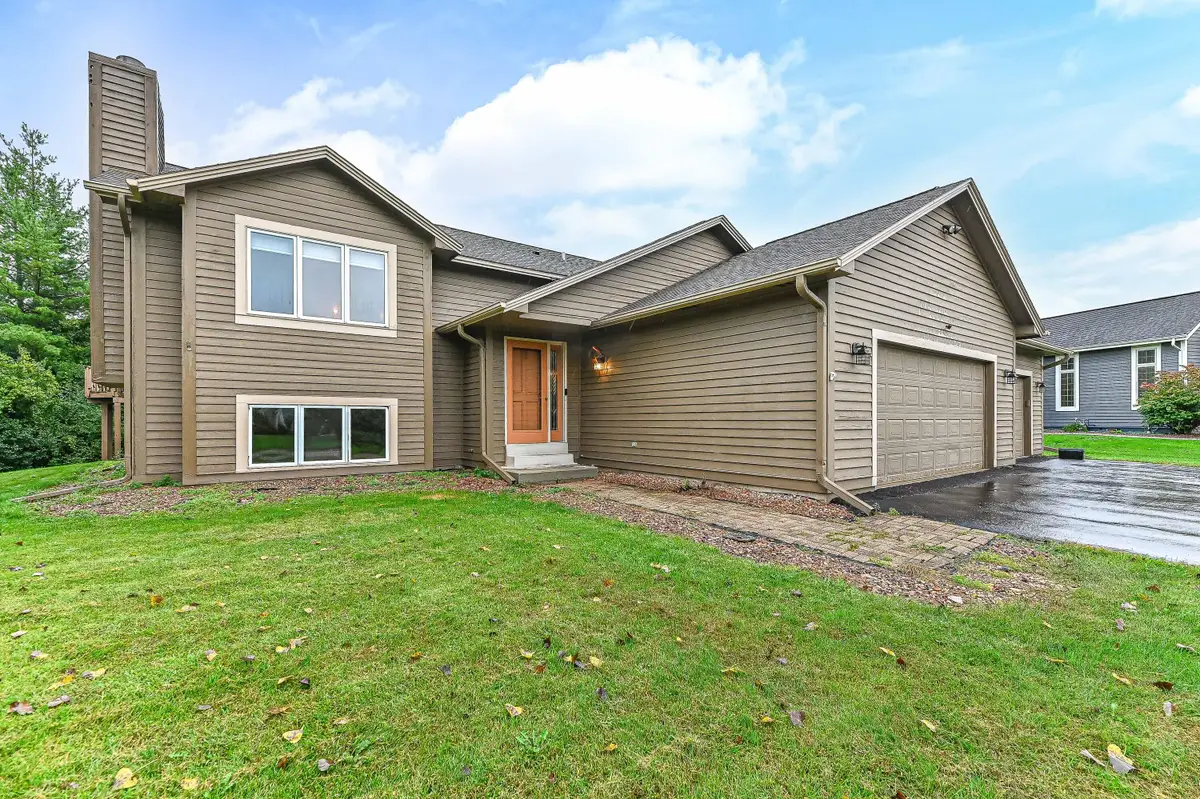 S70W19780 Thornapple Ct, Muskego, WI 53150 - #1