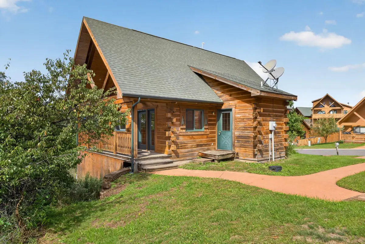 441 Overlook Ct, Warrens, WI 54666 - #1