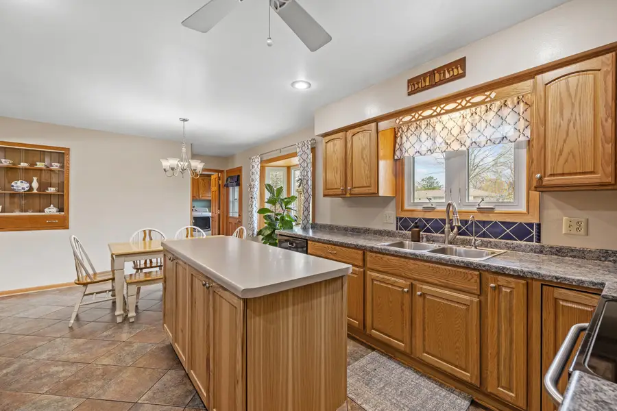 901 Dewey St, Kiel, WI 53042 - #3