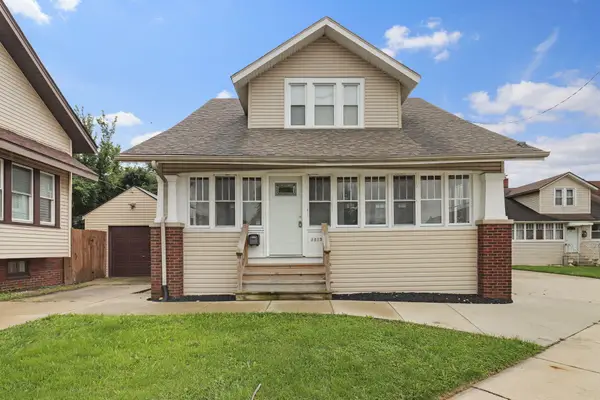 2513 Roosevelt Rd, Kenosha, WI 53143