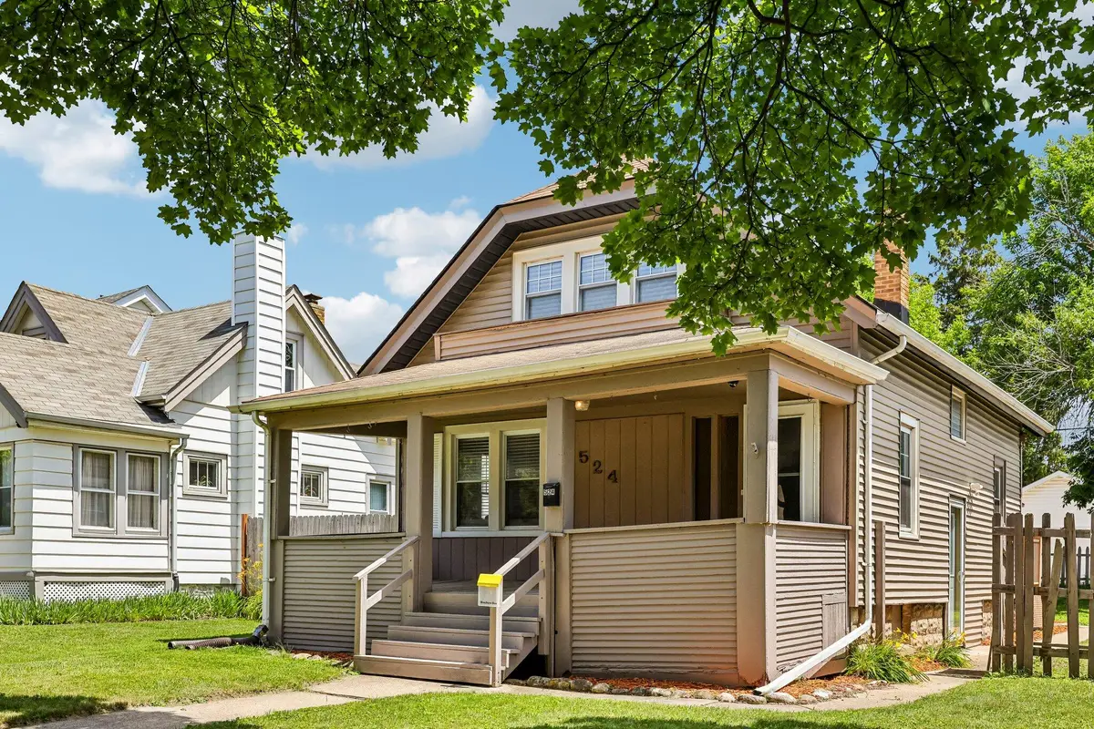 524 S Oak Park Ct, Milwaukee, WI 53214 - #1
