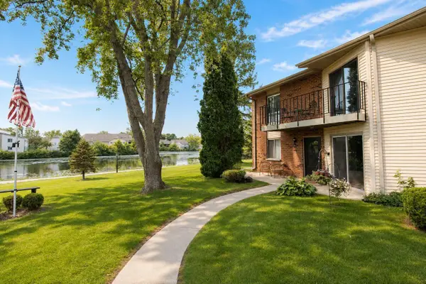 N114W16951 Armada Dr, Germantown, WI 53022