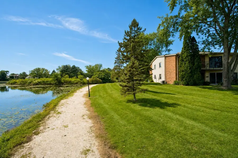 N114W16951 Armada Dr, Germantown, WI 53022 - #3