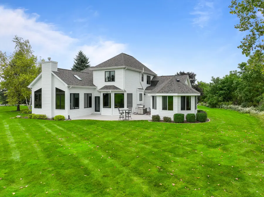 1570 Fairway Ct, Geneva, WI 53147 - #2