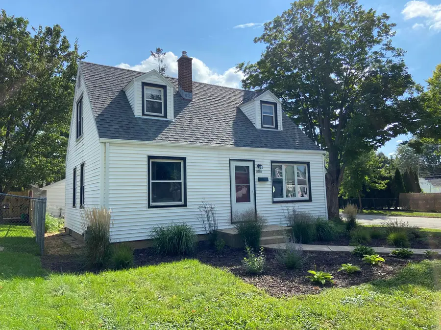 3700 N 99th St, Milwaukee, WI 53222 - #2