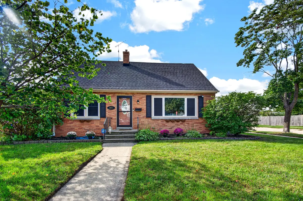 2021 79th St, Kenosha, WI 53143 - #1