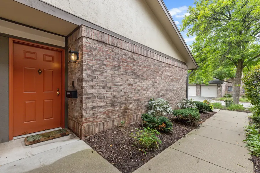 500 W Bender Rd, Glendale, WI 53217 - #2