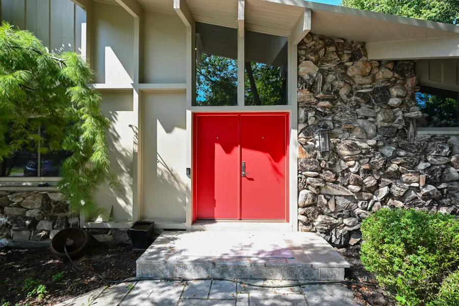 9484 N Fairway Dr, Bayside, WI 53217 - #2