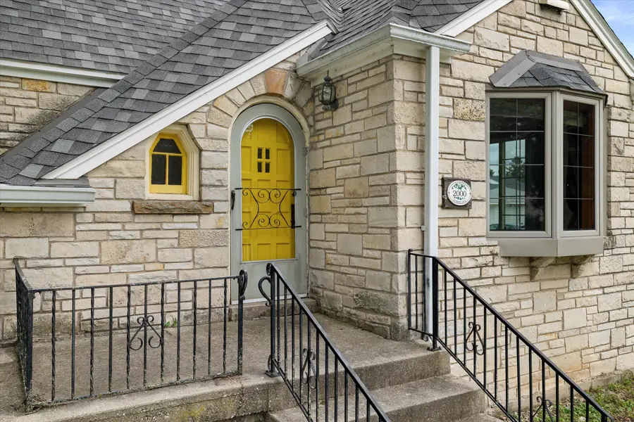 2000 Summit Ave, Waukesha, WI 53188 - #2