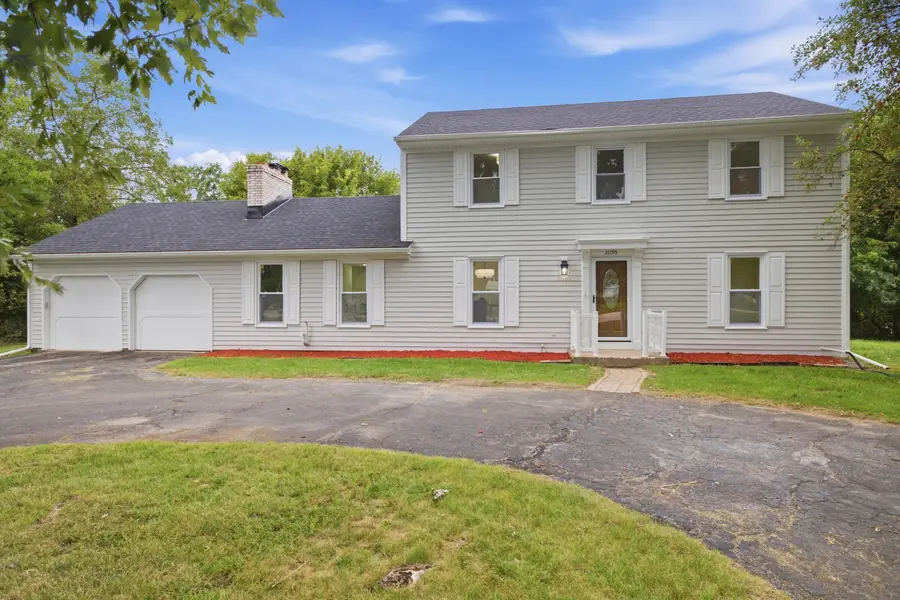 21195 Bramblewood Trl, Brookfield, WI 53045 - #2