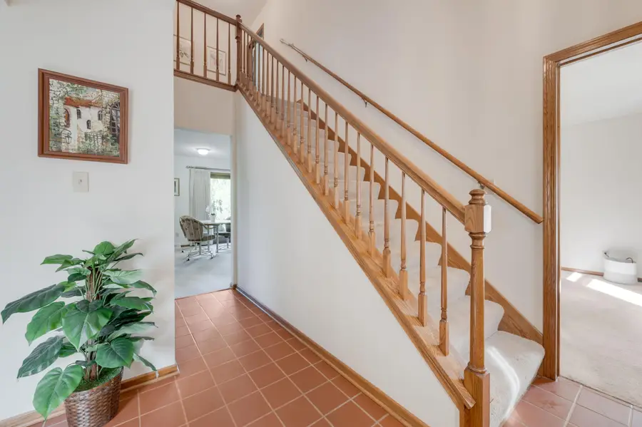 1530 W Zedler Ln, Mequon, WI 53092 - #2