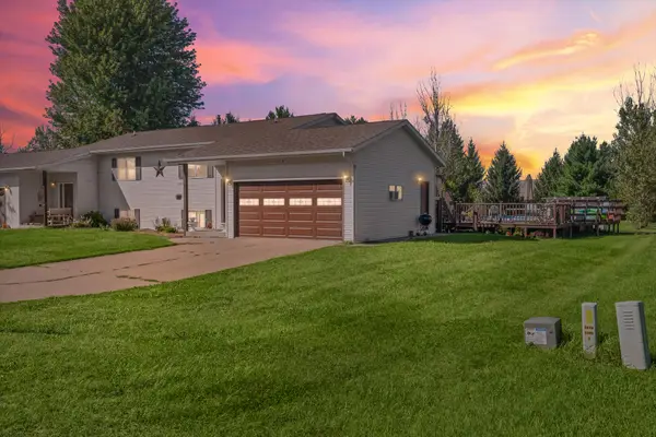 W8326 Prairie Pine Ln, Onalaska, WI 54650
