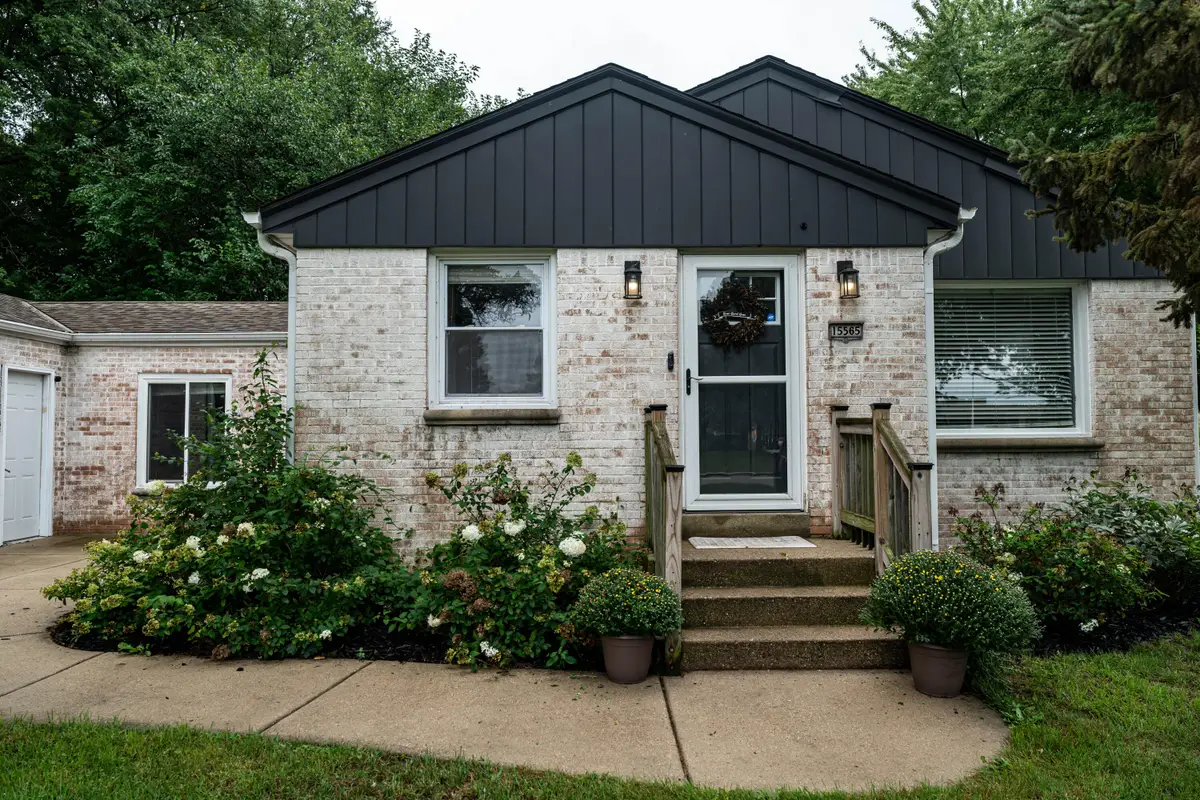 15565 Carpenter Rd, Brookfield, WI 53005 - #1