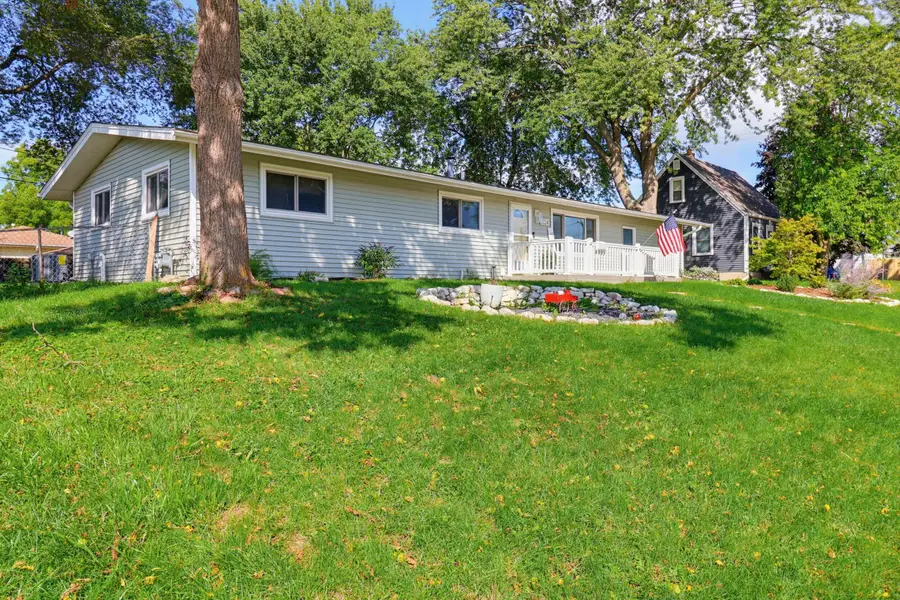 1224 Mackinac Ave, South Milwaukee, WI 53172 - #2