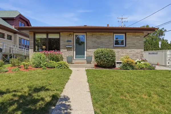 3956 E Edgerton Ave, Cudahy, WI 53110