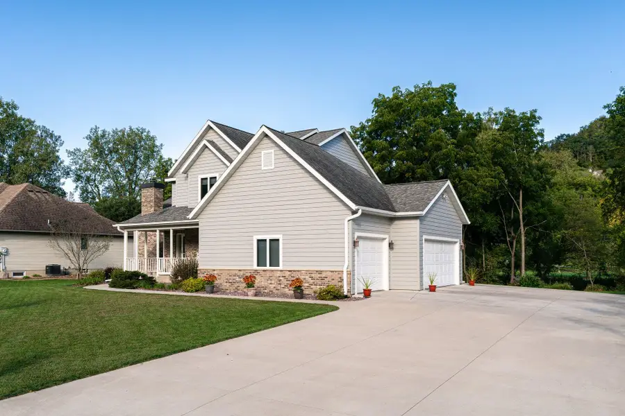 w5522 Southdale Dr, Shelby, WI 54601 - #3