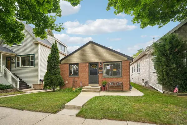 3760 S Kansas Ave, Milwaukee, WI 53207
