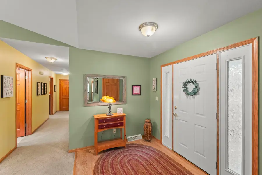 506 E Rossman St, Hartford, WI 53027 - #2