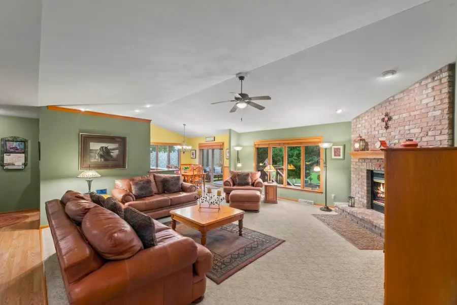 506 E Rossman St, Hartford, WI 53027 - #3