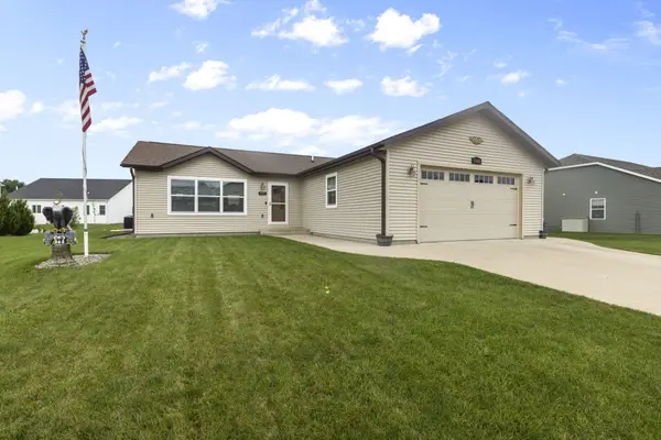 1115 Tamarack St, Delavan, WI 53115